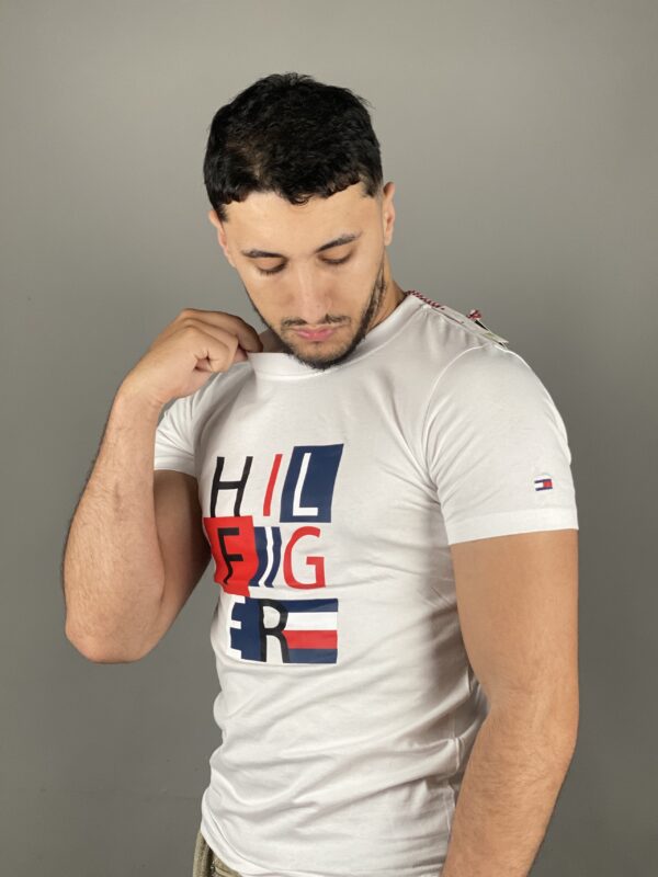 T-shirt tomy